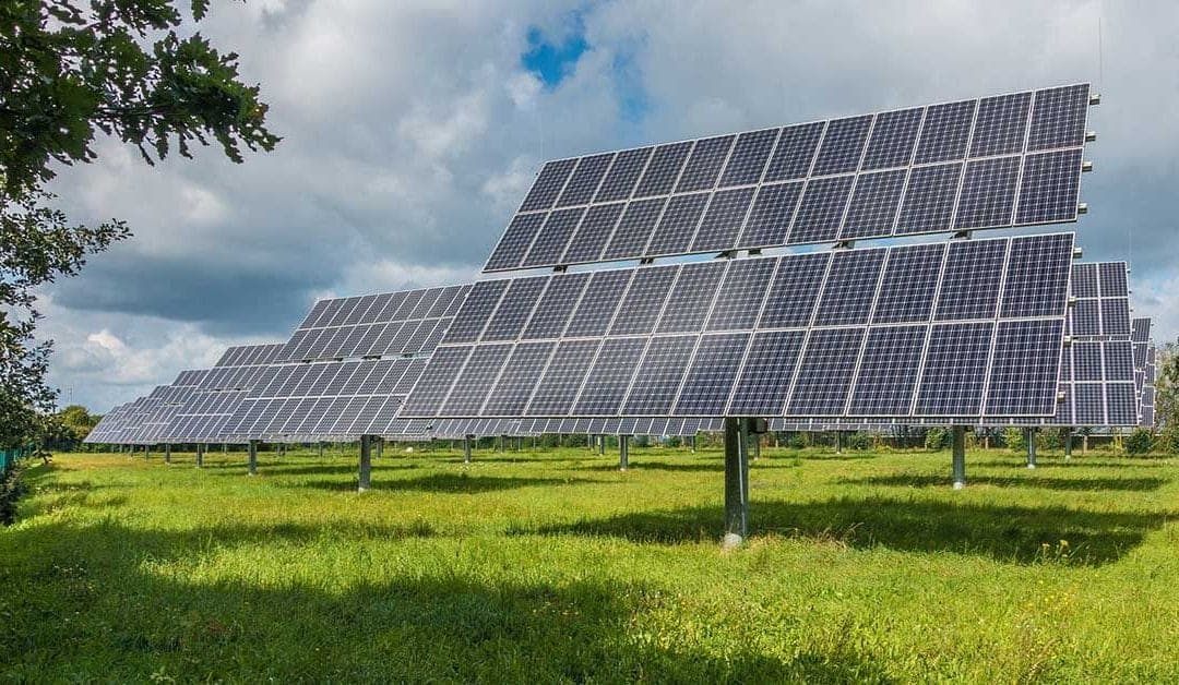 It’s A Great Time to Invest In Commercial Solar Panels!